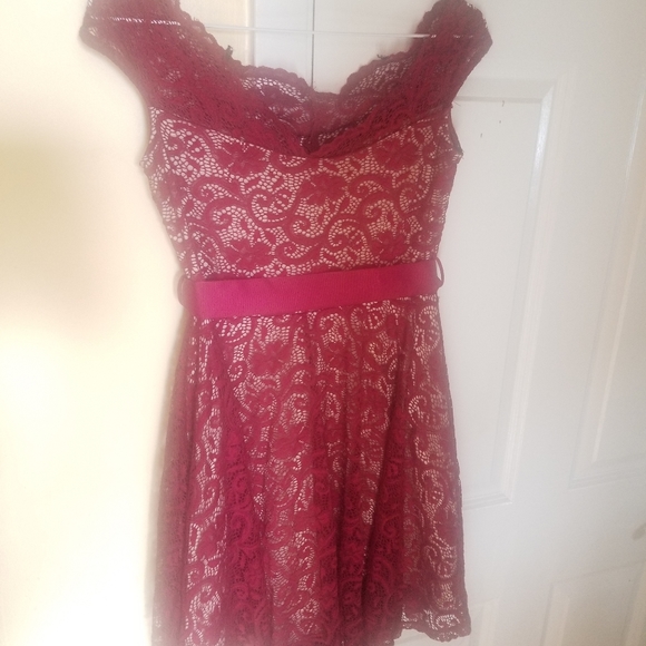 Dress - Picture 1 of 3